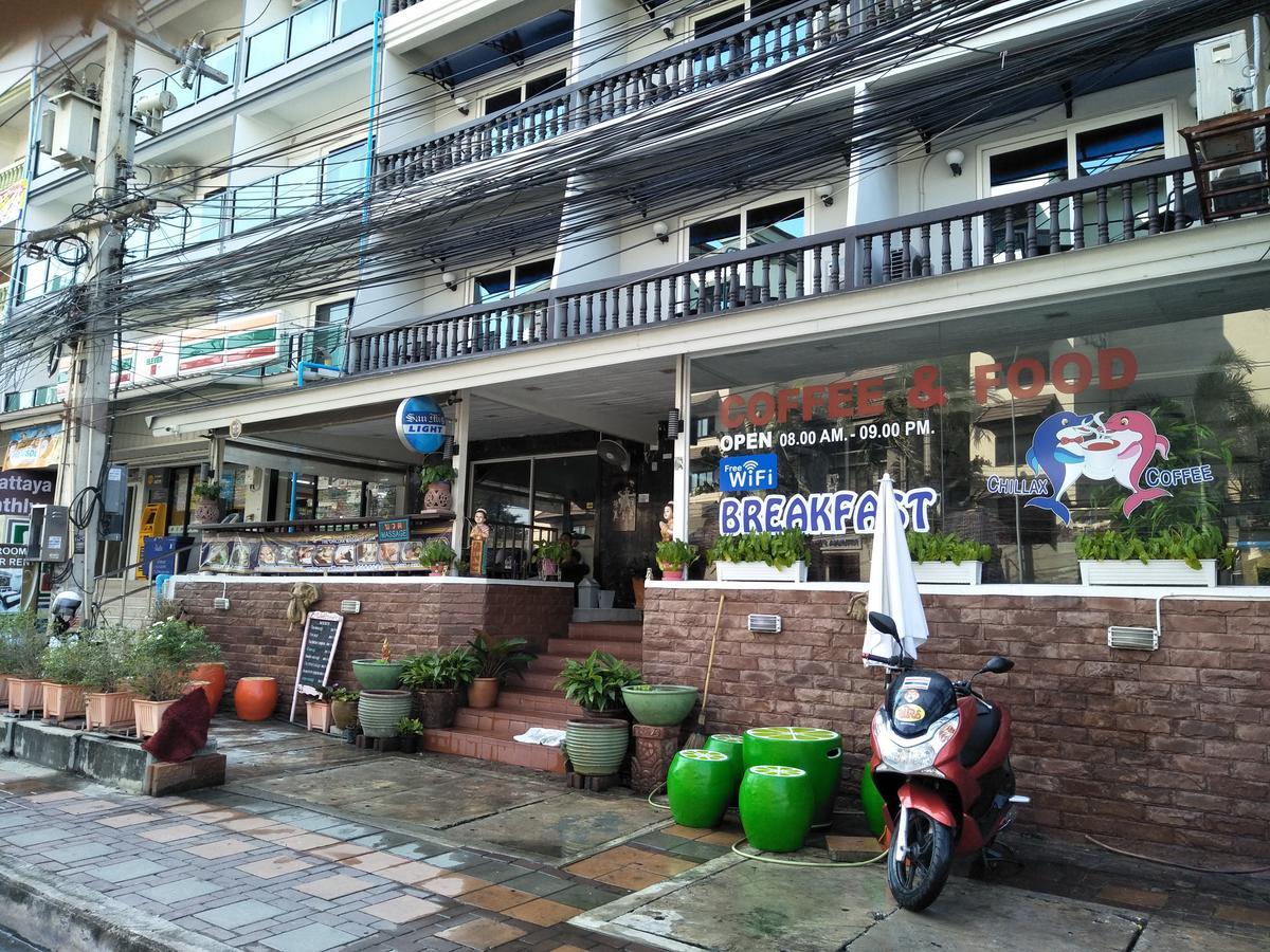 Hotel The Chillax Pattaya Esterno foto