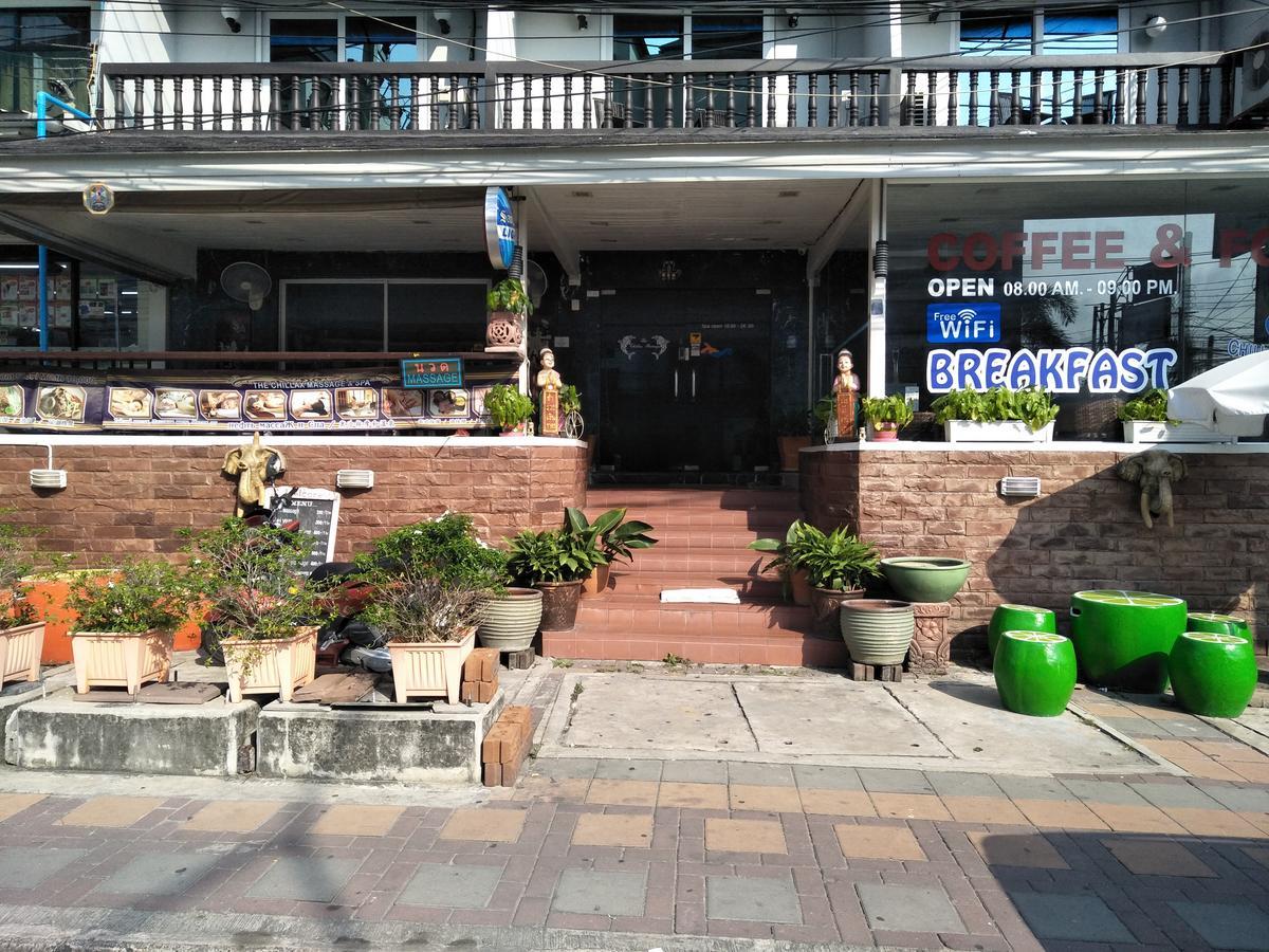 Hotel The Chillax Pattaya Esterno foto