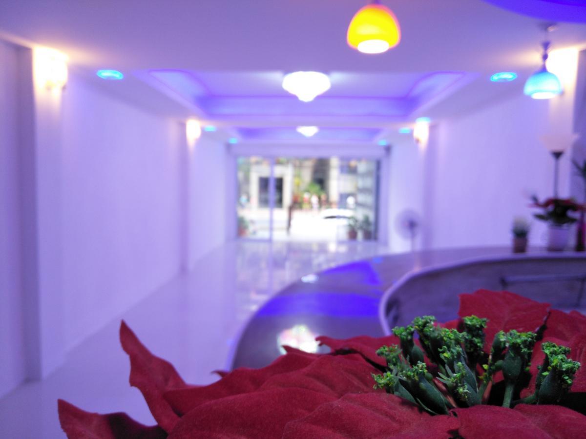 Hotel The Chillax Pattaya Esterno foto