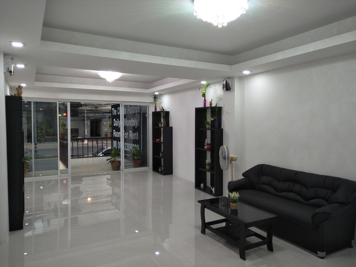 Hotel The Chillax Pattaya Esterno foto