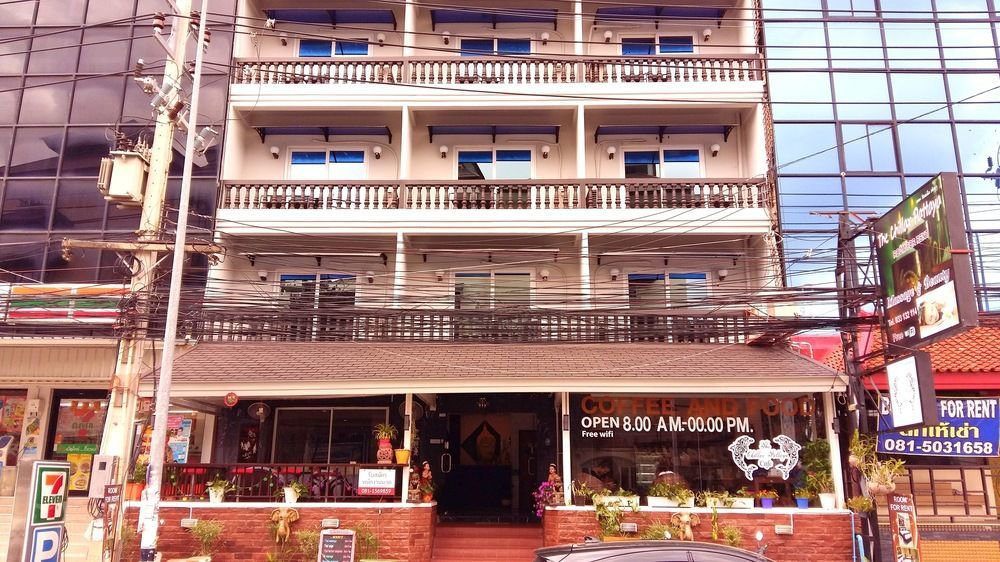 Hotel The Chillax Pattaya Esterno foto